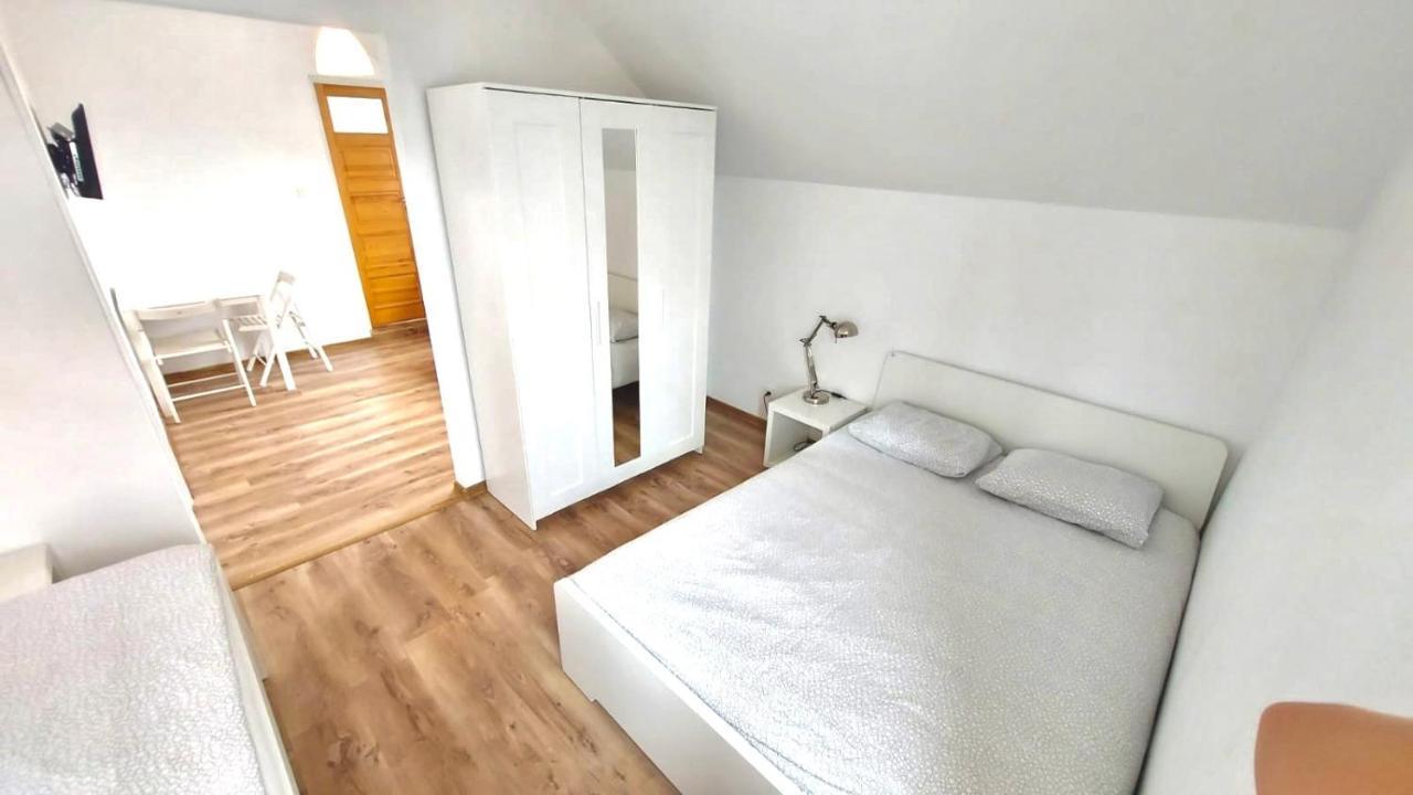 B&B Fajne Miejsce 莱鲍 外观 照片